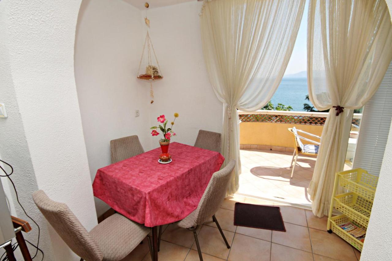 Apartments By The Sea Novi Vinodolski - 5558 Εξωτερικό φωτογραφία